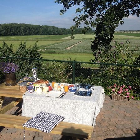 B&B Op De Brabantse Wal Halsteren ภายนอก รูปภาพ