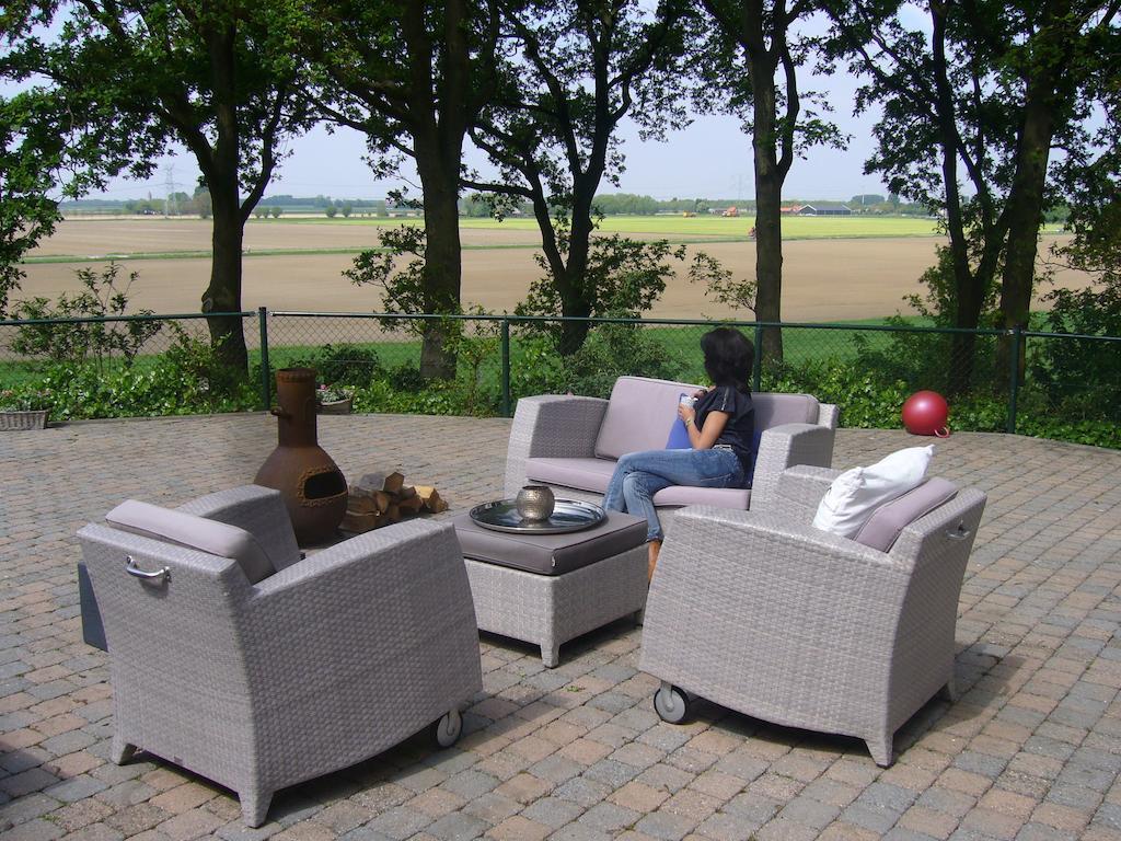 B&B Op De Brabantse Wal Halsteren ภายนอก รูปภาพ